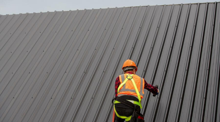 Professional residential roofers in Winifred, MT